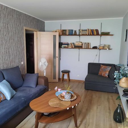 Cosy Home 10 Min From City Center Tallinn Exteriör bild